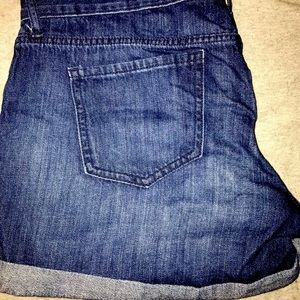 Boyfriend cut Jean shorts